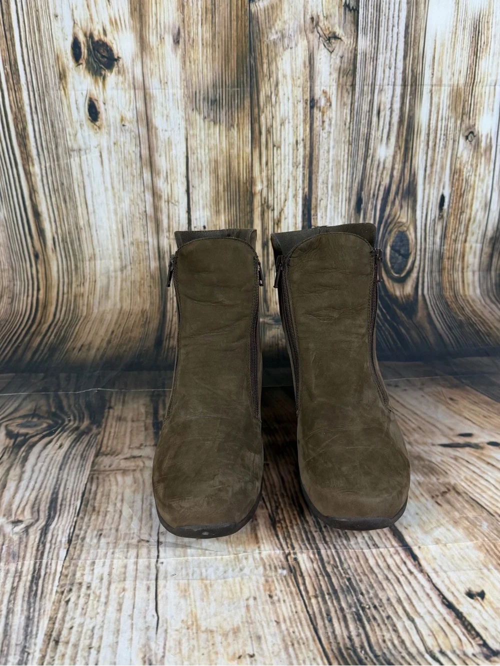 Munro American Nubuck Ankle Boots Womens 8.5 N Olive Brown Double Zip Wedge